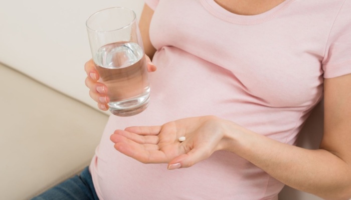 Обязательный приём фолиевой кислоты при подготовке к беременности — обязателен не для всех?